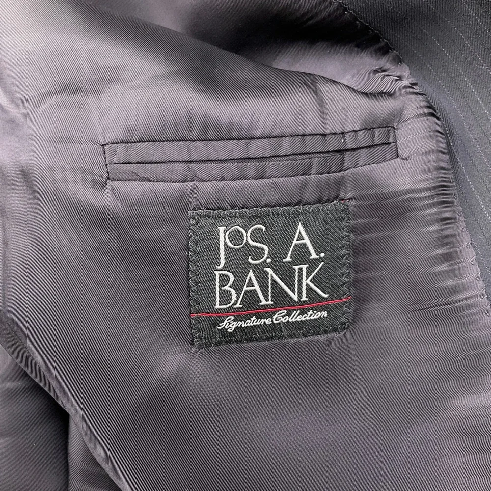JOS A BANK Signature Suit Mens 46L 40W 29L  Black Purple Pinstripe 2 Button Wool